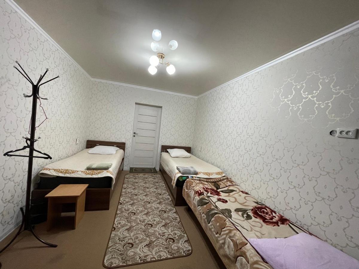 Guest House Mira Kochkor Екстериор снимка