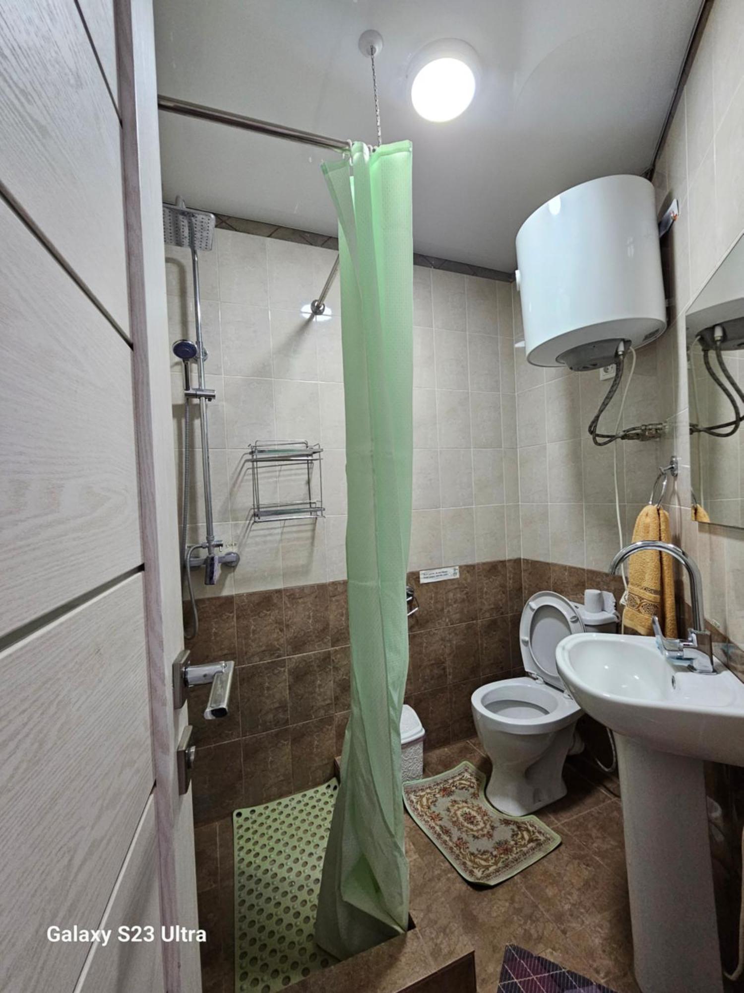Guest House Mira Kochkor Екстериор снимка