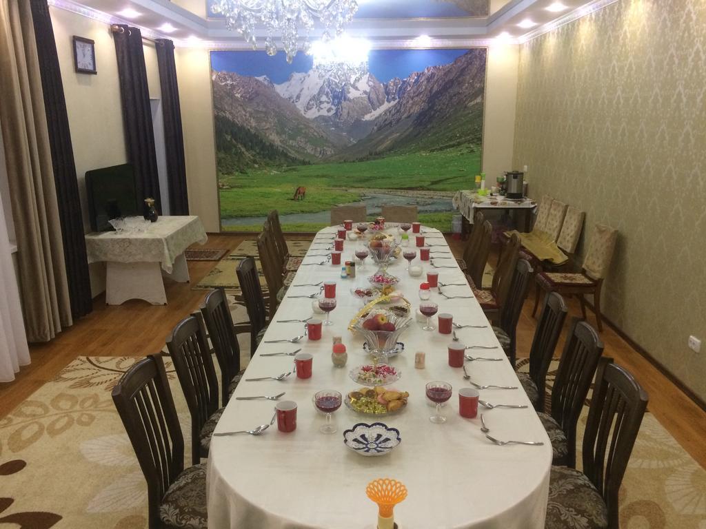 Guest House Mira Kochkor Екстериор снимка